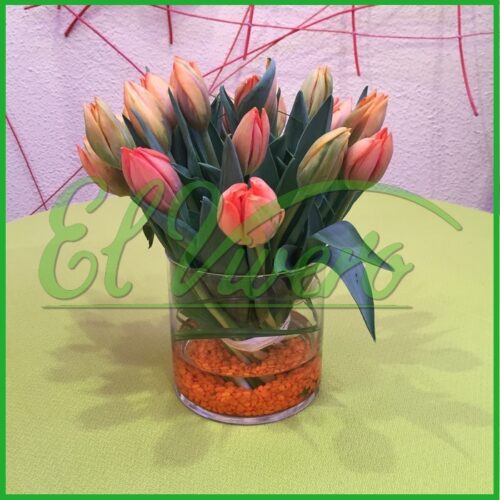 Vaso de tulipanes